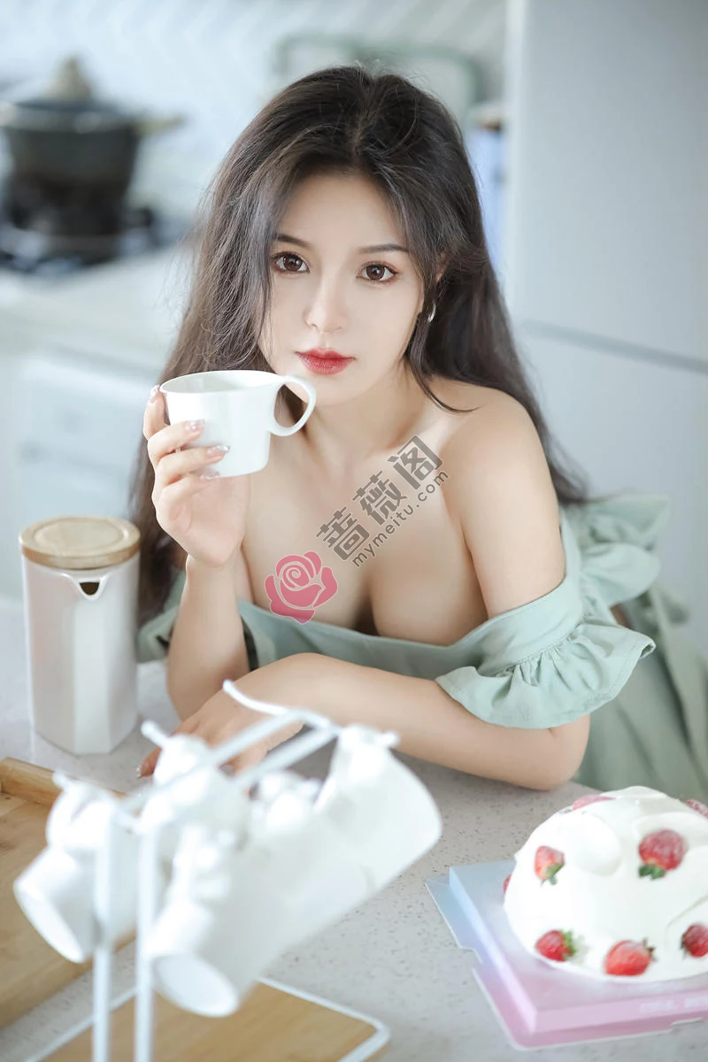 Coser@桃暖酱 – 写真作品图集