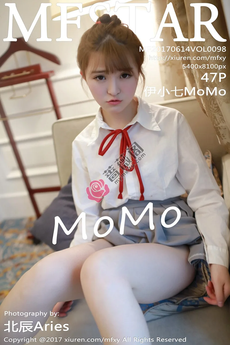 [MFStar模范学院] Vol.098 嫩模伊小七MoMo学生装性感短裙半脱内裤撩人诱惑写真 - 蔷薇阁-蔷薇阁