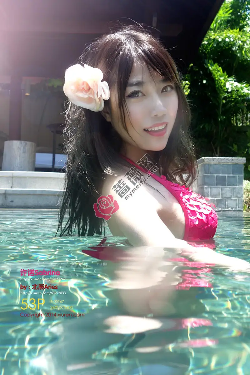 [XiuRen秀人网] No.167 嫩模许诺Sabrina三亚旅拍性感比基尼秀完美身材写真-蔷薇阁