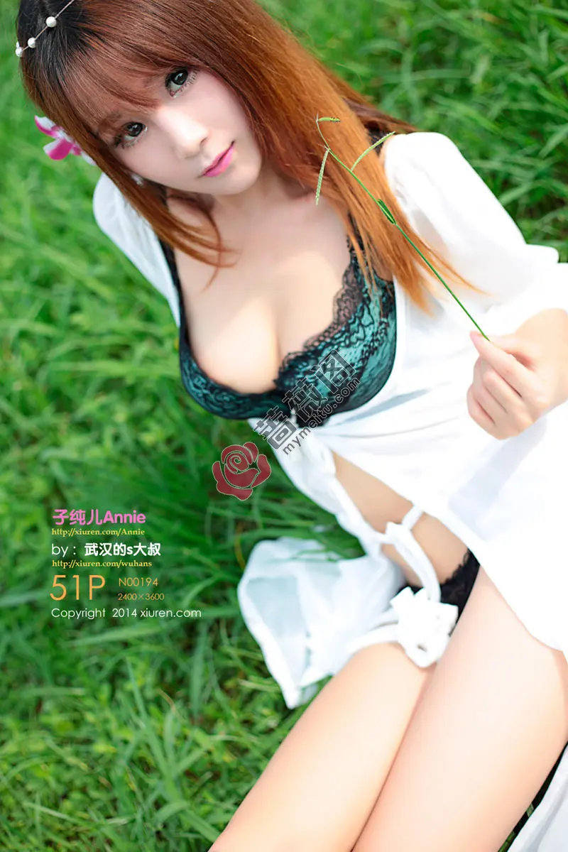[XiuRen秀人网] No.194 嫩模子纯儿Annie户外白色连身裙下黑色蕾丝内裤诱惑写真-蔷薇阁