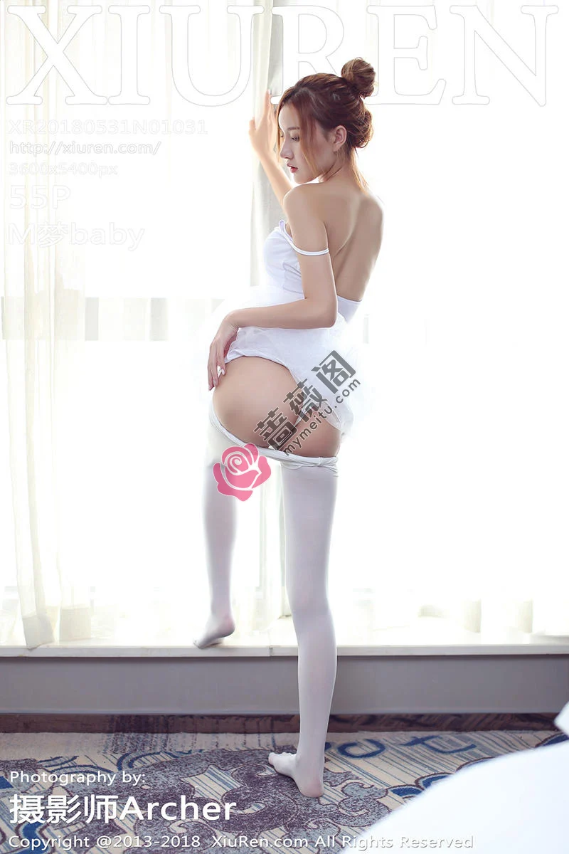 [XiuRen秀人网] No.1031 嫩模M梦baby芭蕾舞装扮白色内衣半脱双手档乳撩人诱惑写真-蔷薇阁
