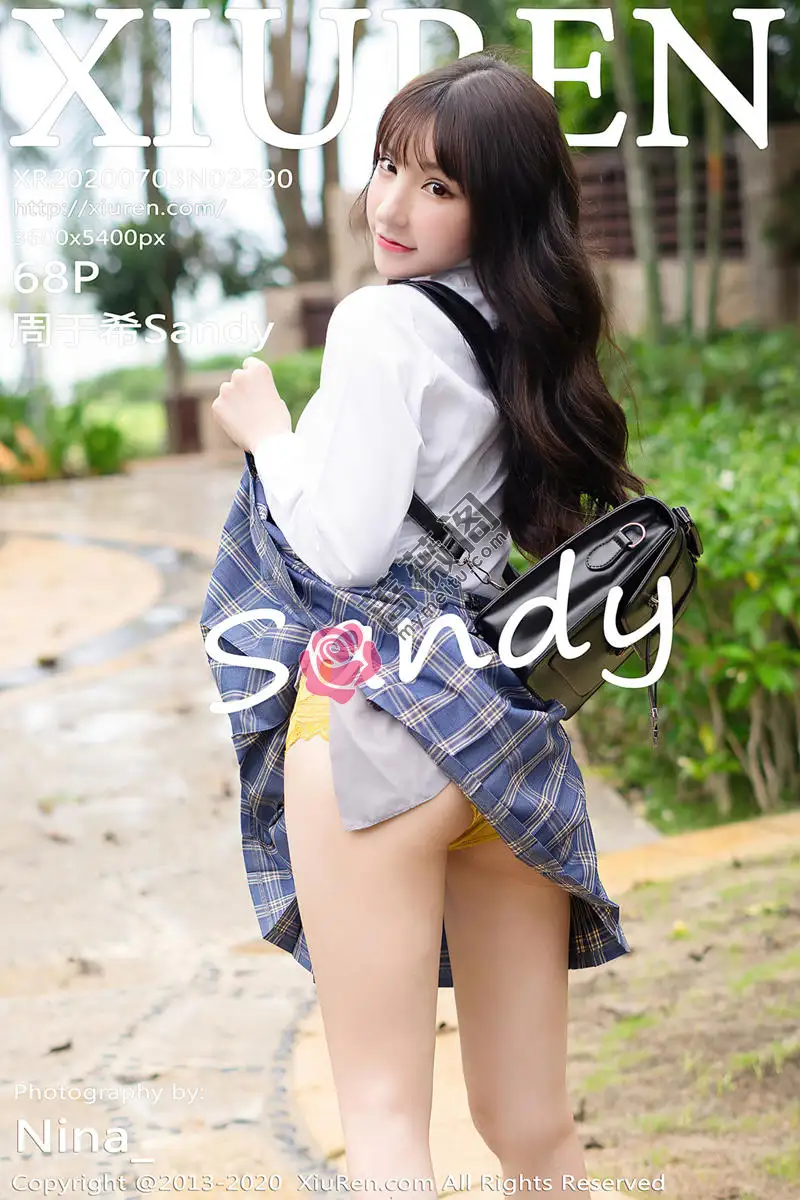 [XiuRen秀人网] No.2290 女神周于希Sandy三亚旅拍清纯学生制服半脱露性感内衣诱惑写真 - 蔷薇阁-蔷薇阁