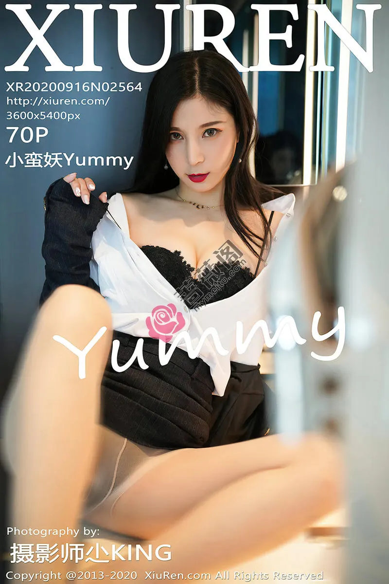 [XiuRen秀人网] No.2564 嫩模小蛮妖Yummy职场白衬衫黑短裙半脱露超薄肉丝裤袜诱惑写真-蔷薇阁