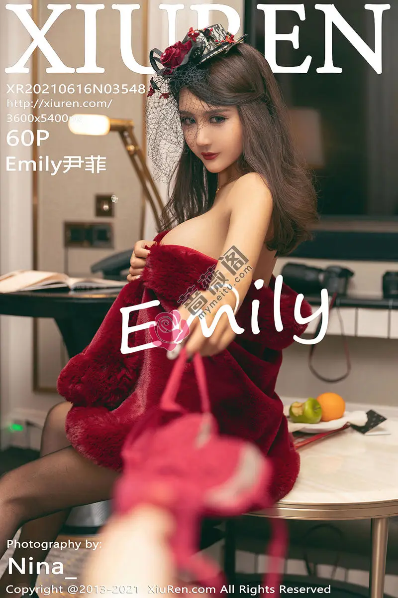 [XiuRen秀人网] NO.3548 女神Emily尹菲澳门旅拍猩红贵妇装束半脱露翘臀撩人诱惑写真 - 蔷薇阁-蔷薇阁