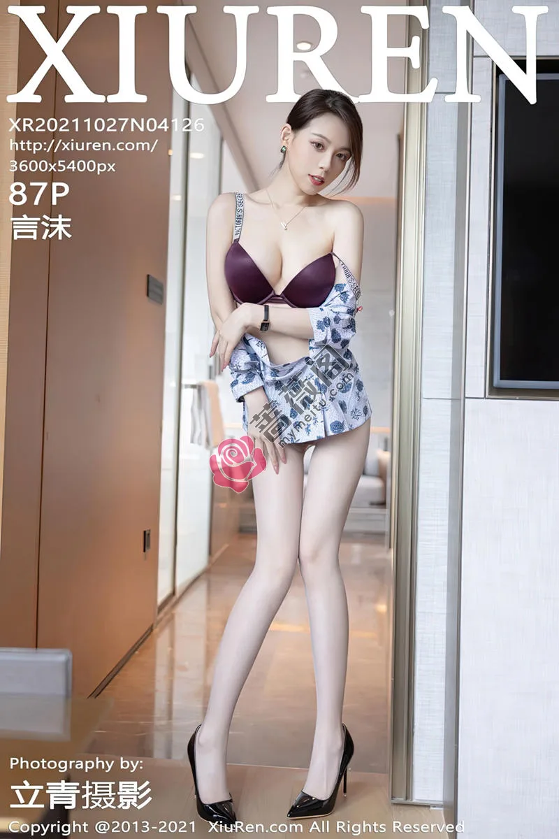 [XiuRen秀人网] NO.4126 模特言沫深圳旅拍脱空乘制服露性感内衣秀完美身材诱惑写真-蔷薇阁