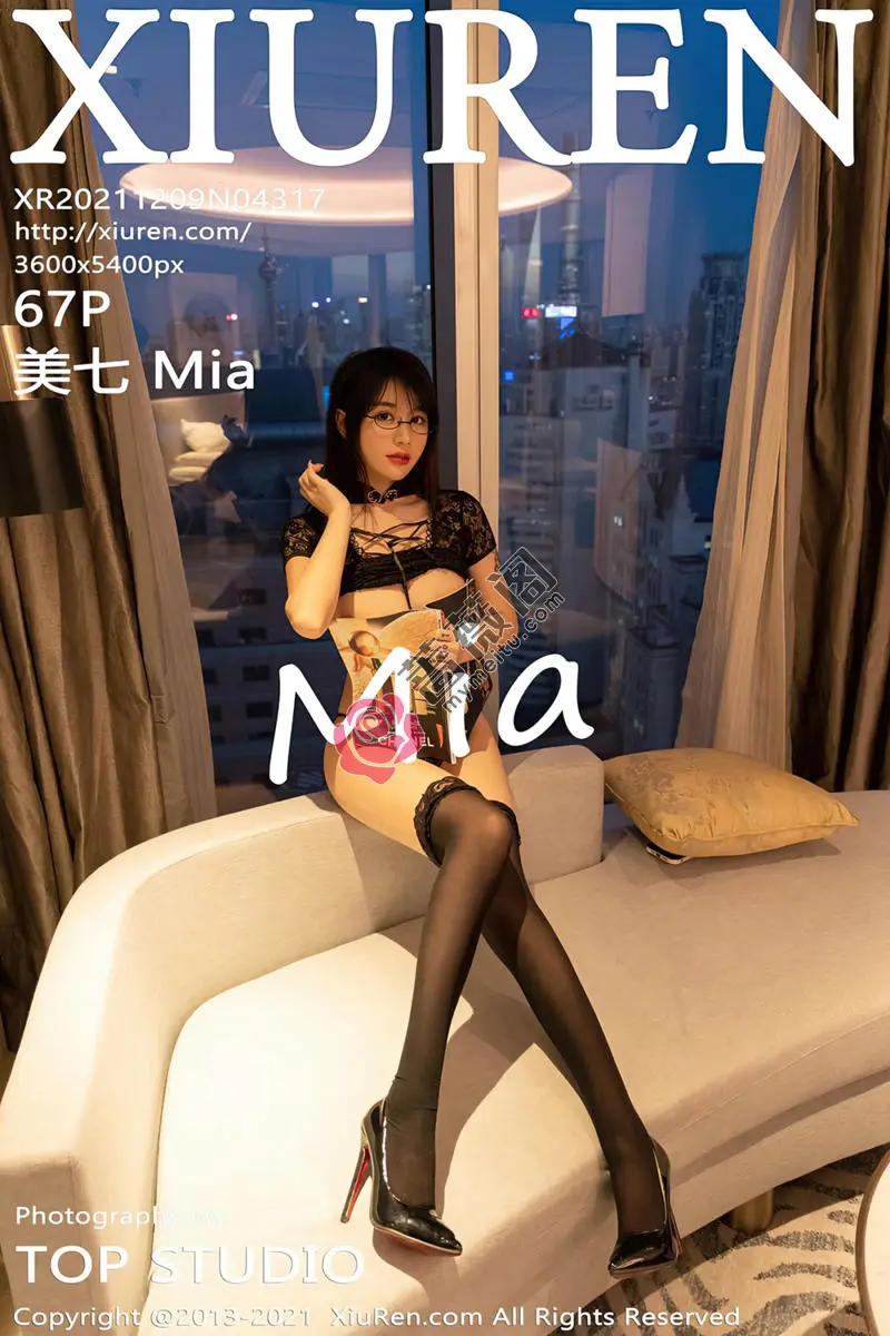 [XiuRen秀人网] NO.4317 模特美七Mia青海旅拍黑色蕾丝内衣配丁字裤秀惹火身材诱惑写真-蔷薇阁