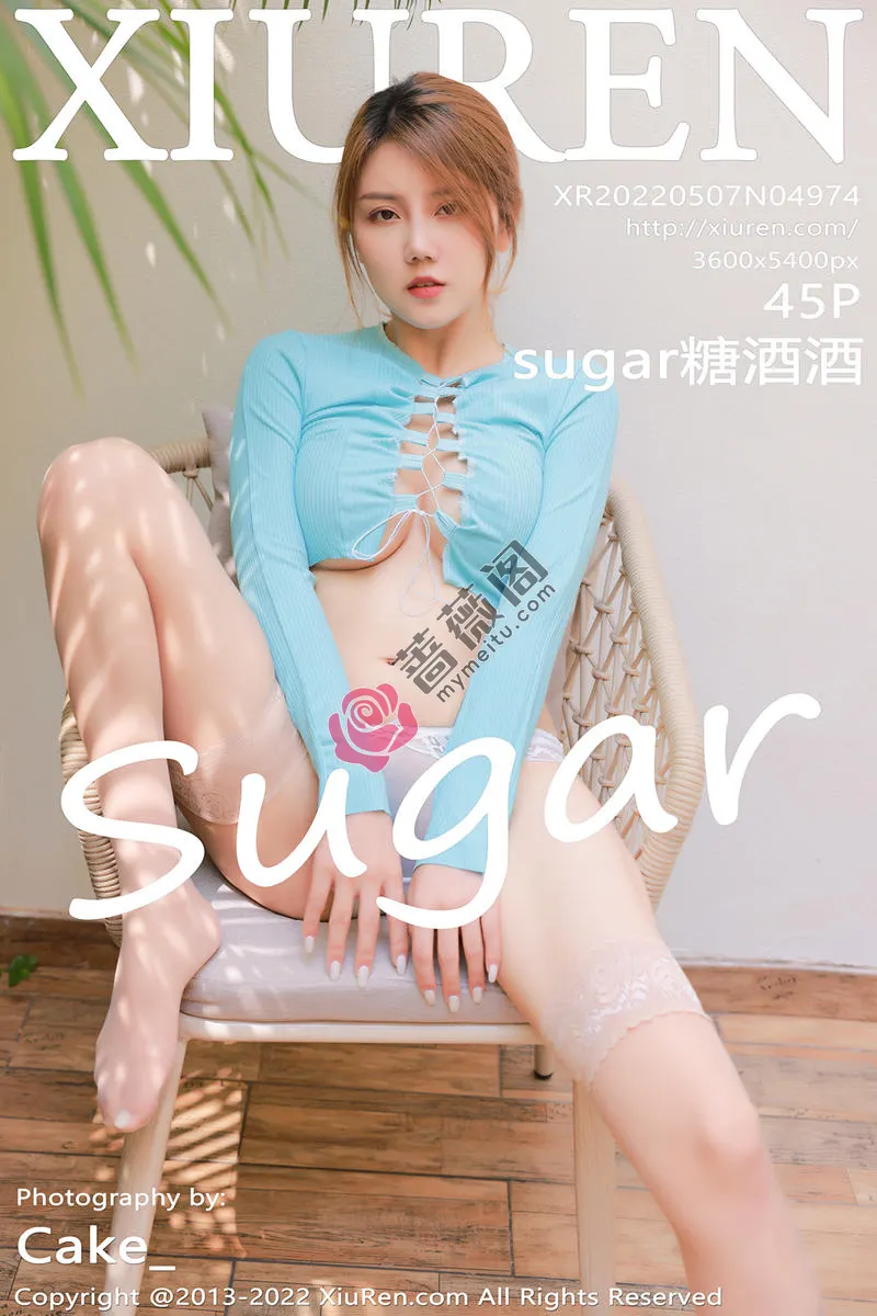 [XiuRen秀人网] No.4974 模特Sugar糖酒酒蓝色上衣配白短裙露性感蕾丝袜秀美腿诱惑写真-蔷薇阁