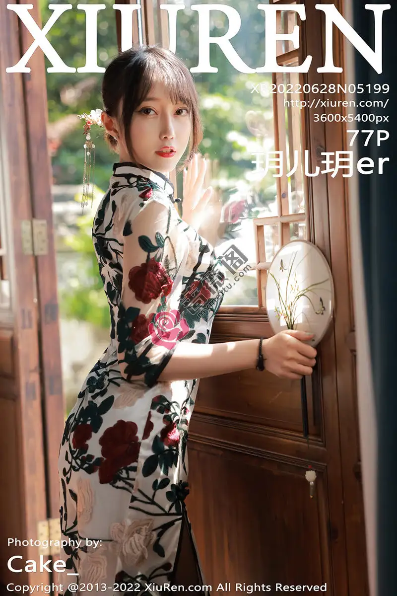 [XiuRen秀人网] No.5199 模特玥儿玥er澳门旅拍半脱露黑色轻透内衣配超薄黑丝诱惑写真-蔷薇阁