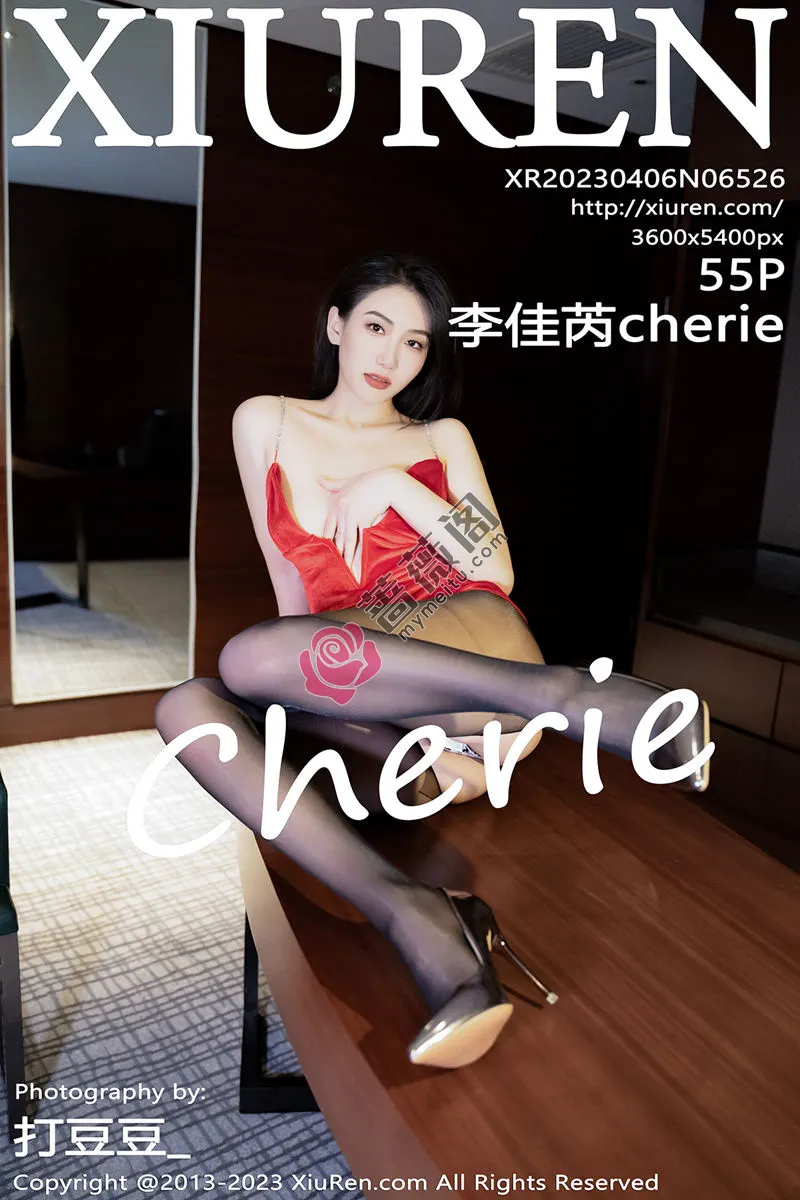 [XiuRen秀人网] No.6526 模特李佳芮cherie性感红色吊带裙配开档黑丝秀翘臀美腿诱惑写真-蔷薇阁