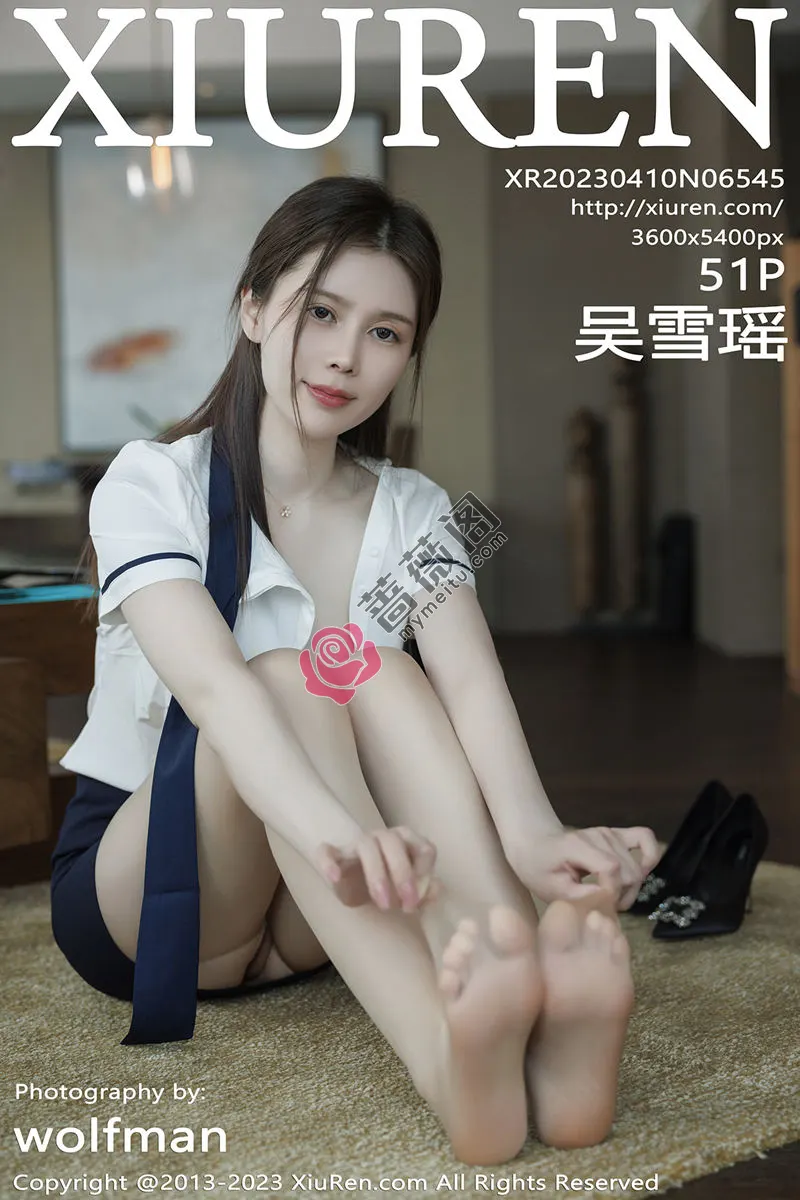 [XiuRen秀人网] No.6545 模特吴雪瑶脱蓝色制服露性感白色蕾丝内衣秀惹火身材诱惑写真-蔷薇阁
