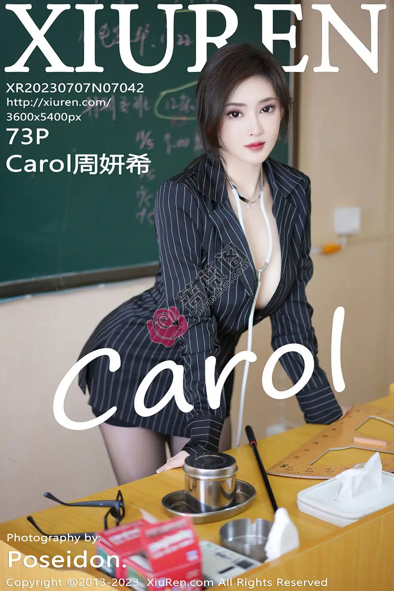 [XiuRen秀人网] No.7042 女神Carol周妍希深色条纹服饰配黑短裙半脱秀丰满身材诱惑写真-蔷薇阁