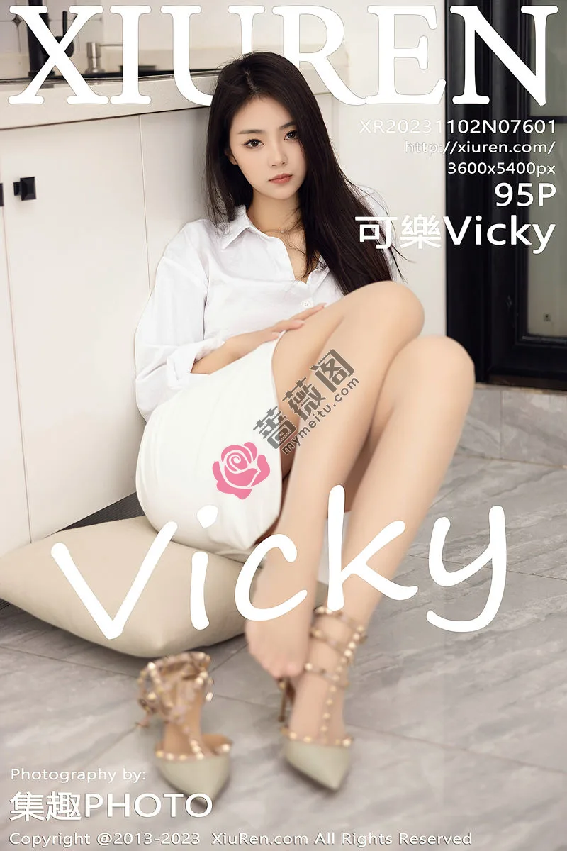 [XiuRen秀人网] No.7601 模特可乐Vicky性感白T配白短裙露原色丝袜秀完美身材诱惑写真-蔷薇阁