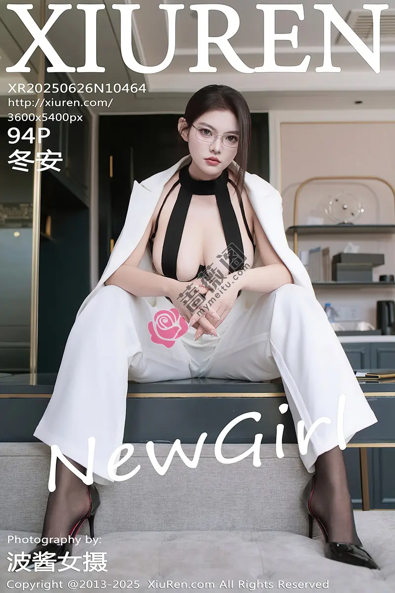 [XiuRen秀人网] NO.10464 新人模特冬安白色西服露黑色情趣内衣配黑丝袜秀丰满身材诱惑写真 - 蔷薇阁-蔷薇阁