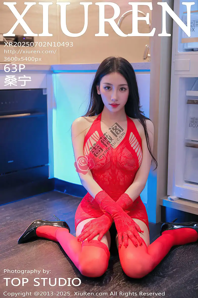 [XiuRen秀人网] NO.10493 模特桑宁性感红色情趣缕空服饰配红色丝袜秀曼妙身姿诱惑写真-蔷薇阁