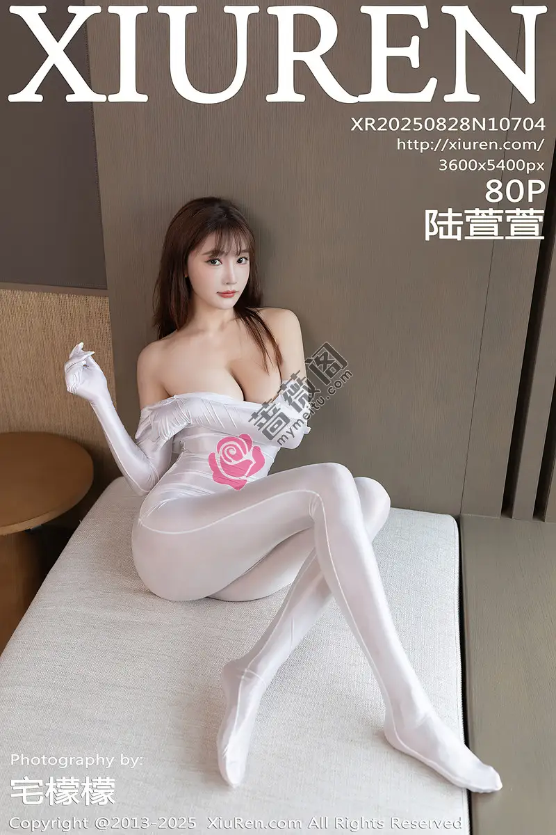 [XiuRen秀人网] NO.10704 模特陆萱萱性感白色情趣旗袍露白色连体衣秀完美身材诱惑写真-蔷薇阁