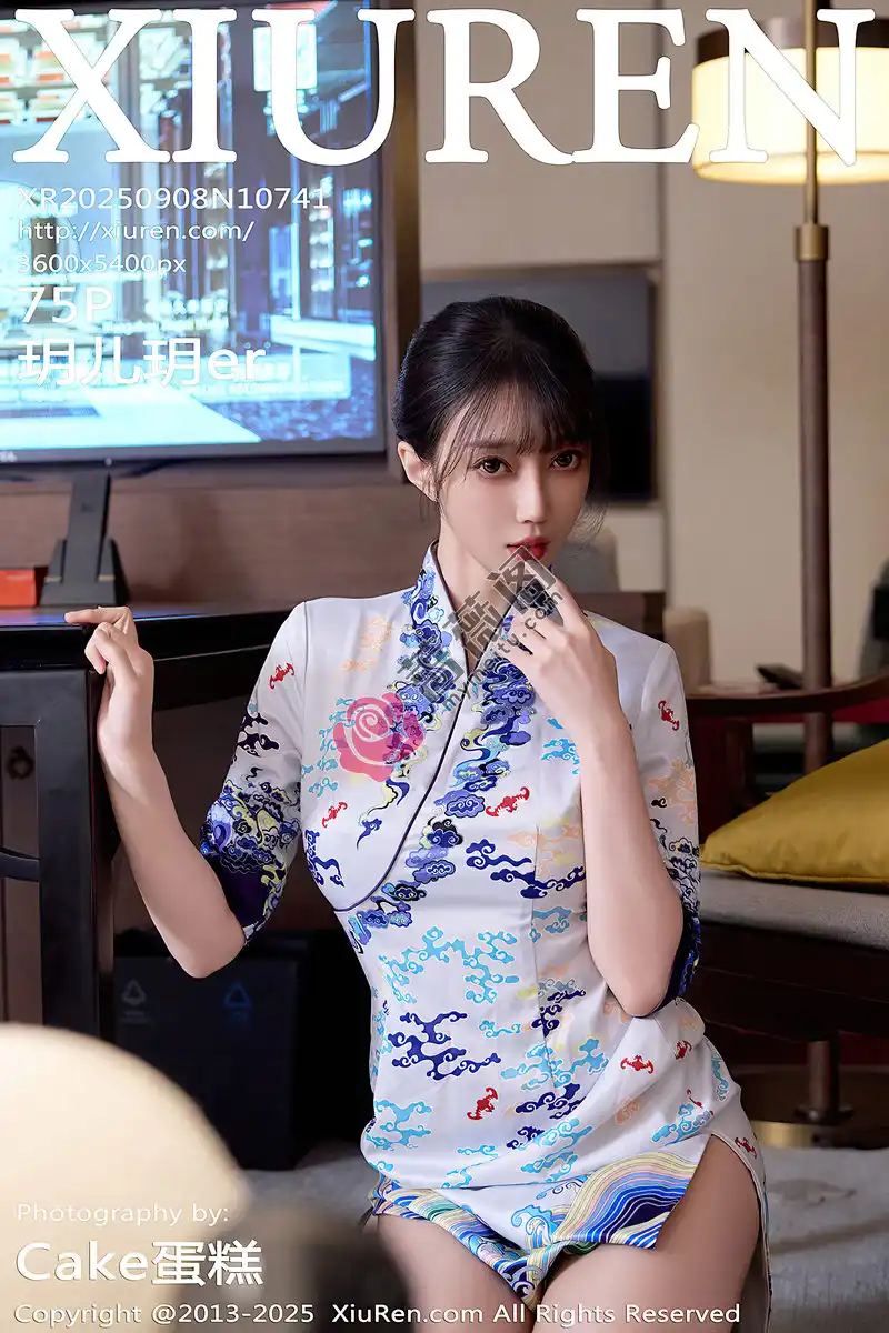 [XiuRen秀人网] NO.10741 模特玥儿玥er性感空姐制服旗袍配超薄肉色秀完美身材诱惑写真-蔷薇阁