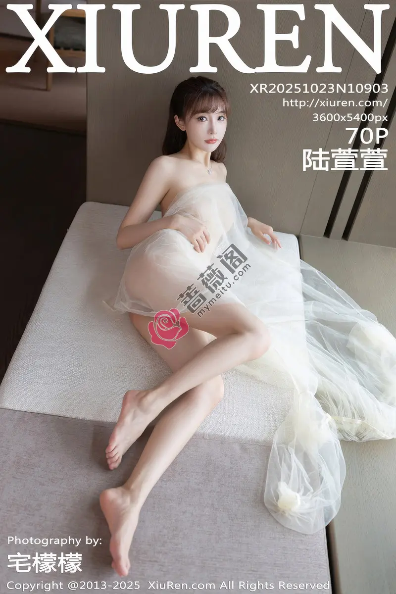 [XiuRen秀人网] NO.10903 模特陆萱萱性感轻透白色薄纱配超薄肉丝秀柔美身姿惹火诱惑写真-蔷薇阁