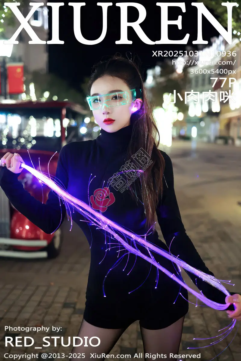 [XiuRen秀人网] NO.10936 模特小肉肉咪性感黑色连衣短裙配超薄黑丝秀凹凸身材诱惑写真-蔷薇阁
