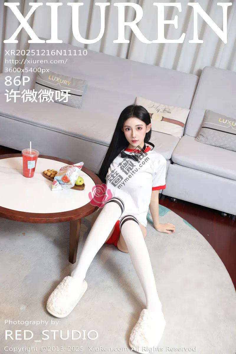 [XiuRen秀人网] NO.11110 新人模特许微微呀性感白色T恤配白色丝袜秀丰腴身材诱惑写真-蔷薇阁