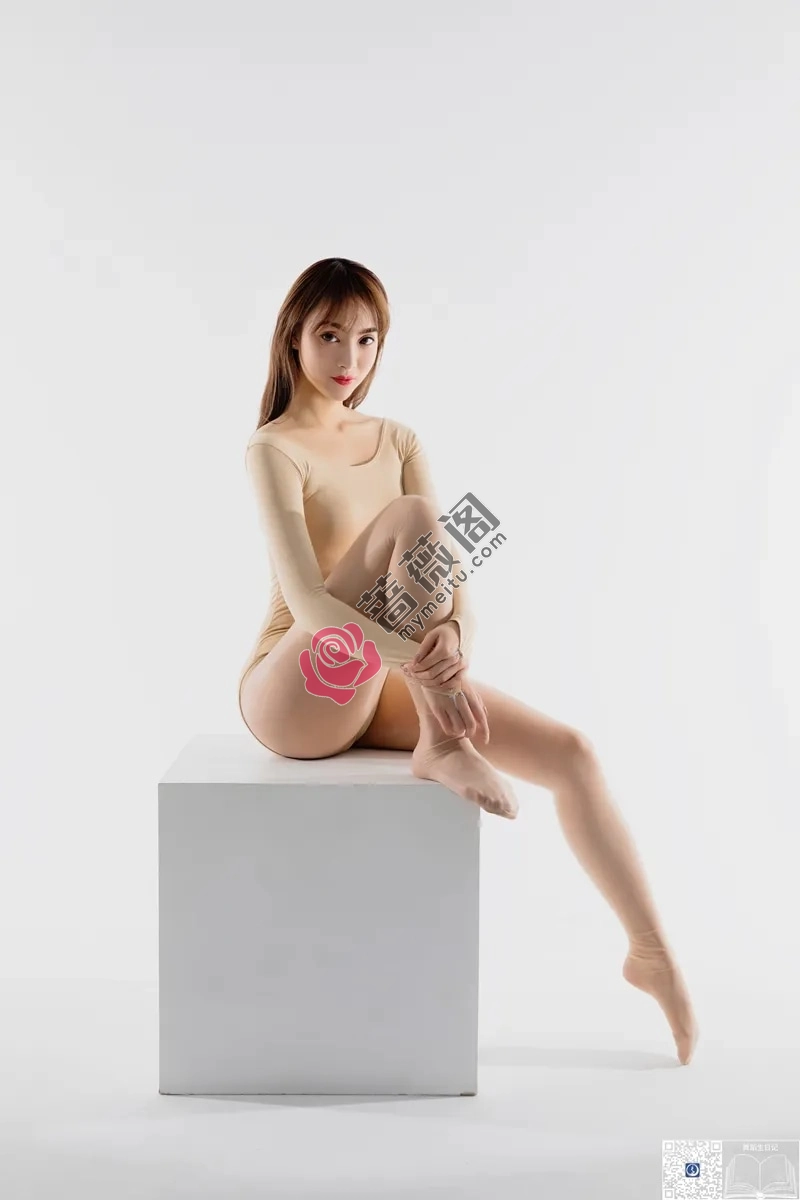 GALLI嘉丽 舞蹈生日记 2021.04.28 NO.046 桃子 [26P-179MB]-蔷薇阁