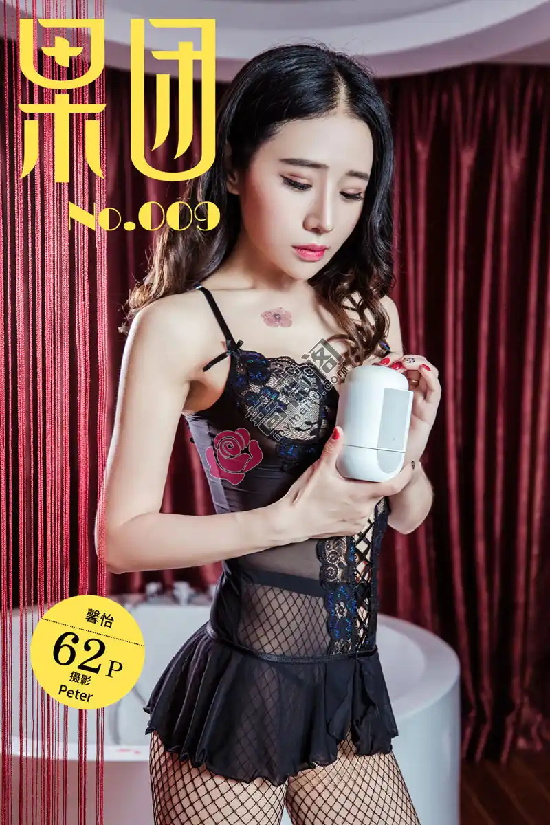 [Girlt果团网] No.009 嫩模馨怡白色蕾丝透视情趣内衣秀魔鬼身材香艳诱惑写真-蔷薇阁