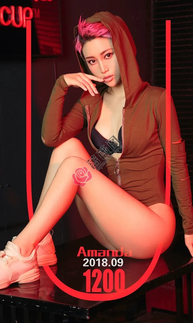[Ugirls爱尤物] NO.1200 短发嫩模Amanda性感夜店风高叉连体衣秀完美身材写真 - 蔷薇阁-蔷薇阁