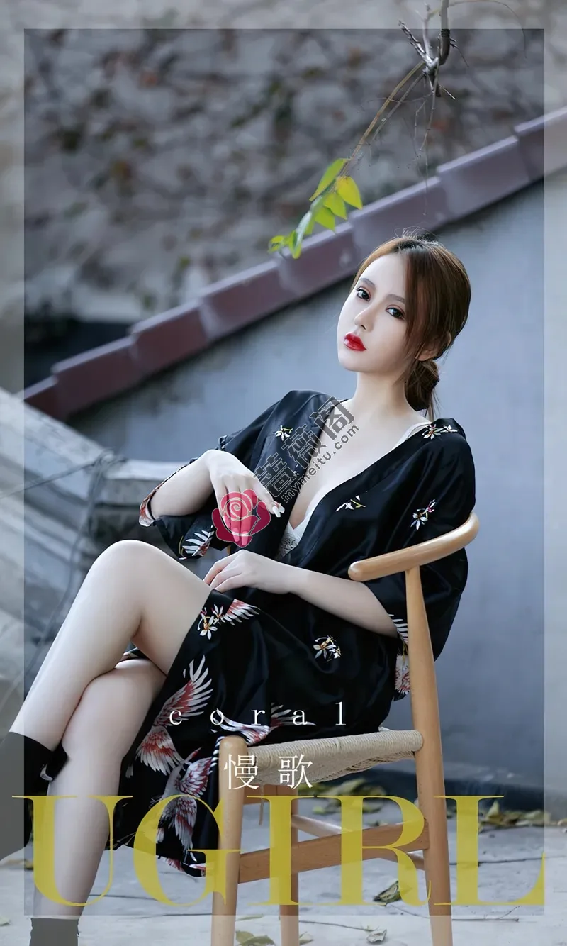 [Ugirls爱尤物] NO.2692 模特Coral性感黑色睡裙+蓝色吊带长裙秀曼妙身姿诱惑写真-蔷薇阁
