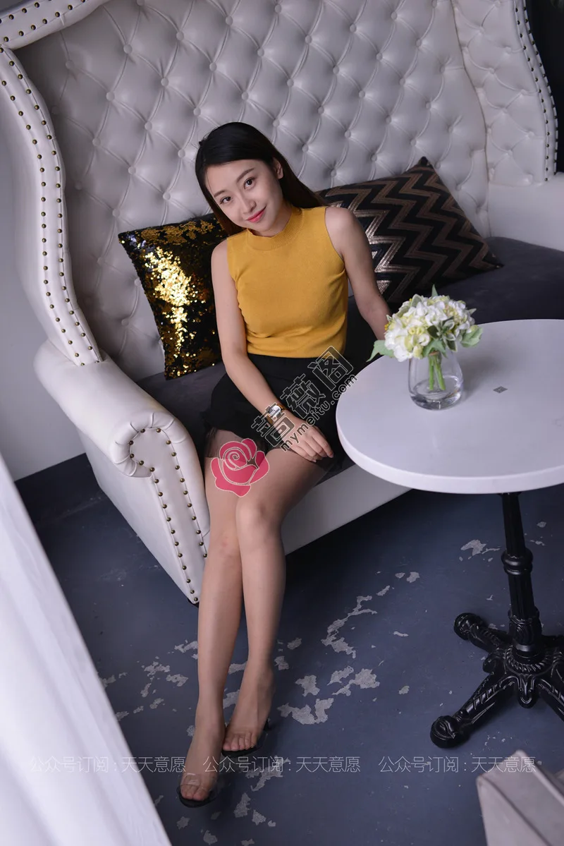 [IESS异思趣向] 2021.04.15 丝享家 778 小婕 与花共舞 [62P-96MB] - 蔷薇阁-蔷薇阁