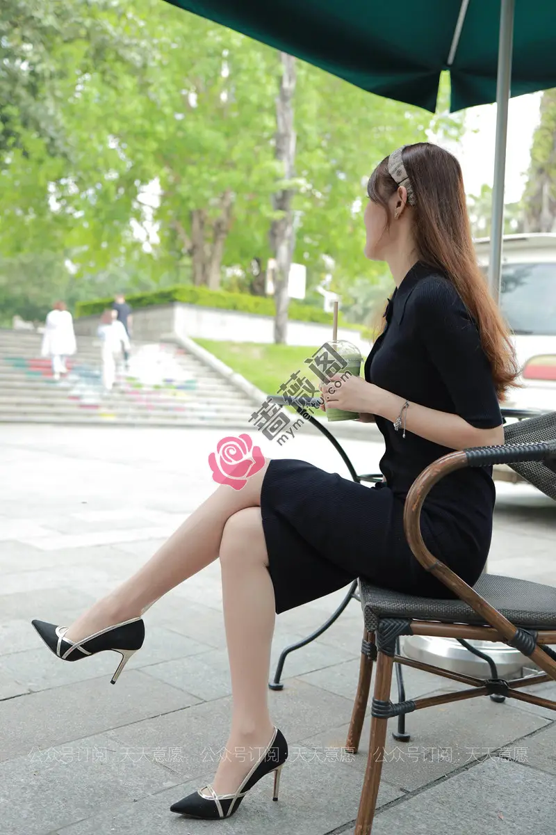 [IESS异思趣向] 2021.06.19 丝享家 837 婉苹 甜甜星冰乐 [85P-86MB] - 蔷薇阁-蔷薇阁