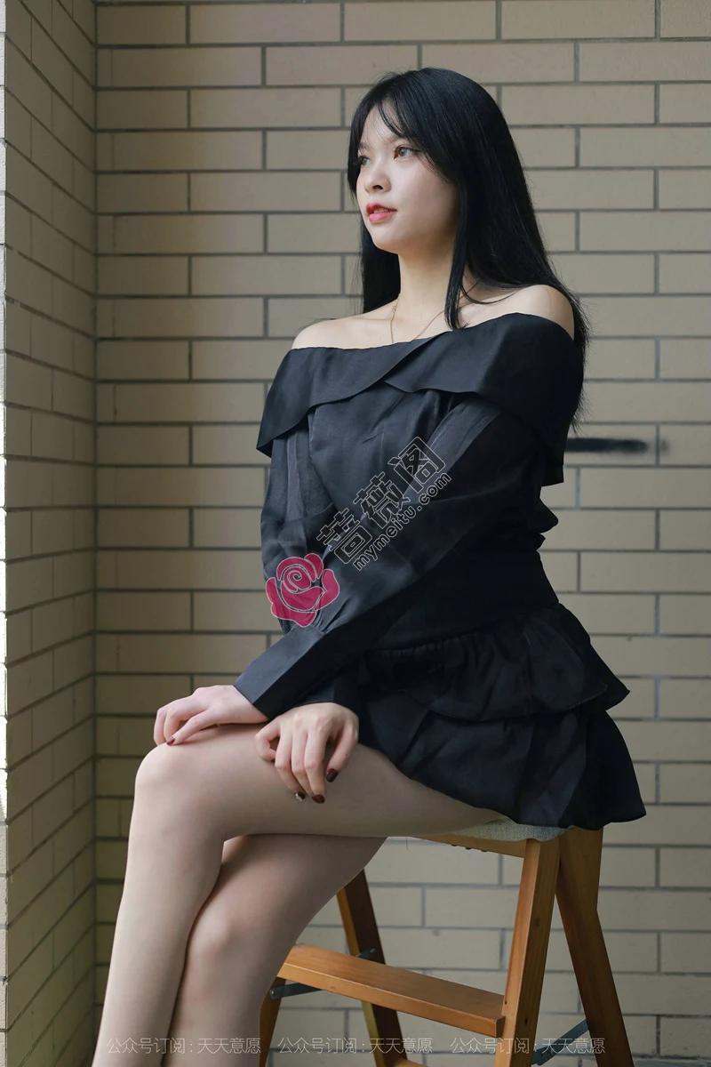 [IESS异思趣向] 2021.08.23 丝享家 898 小七 一字肩短裙 [90P-132MB] - 蔷薇阁-蔷薇阁