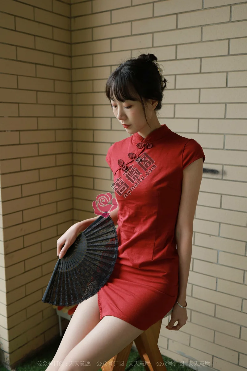 [IESS异思趣向] 2021.10.02 丝享家 935 新人团团 爱笑女孩 [82P-155MB] - 蔷薇阁-蔷薇阁