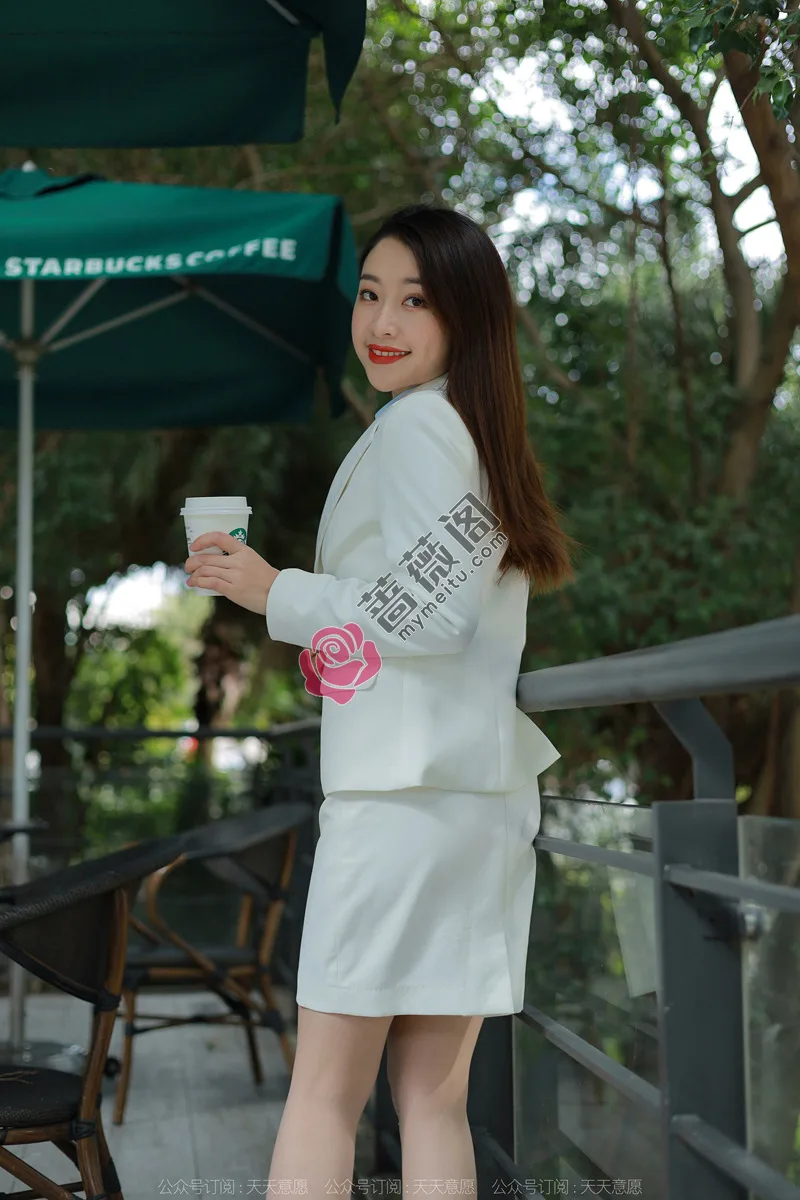 [IESS异思趣向] 2022.04.10 丝享家 1055 小婕 都市白领 [93P-132MB] - 蔷薇阁-蔷薇阁