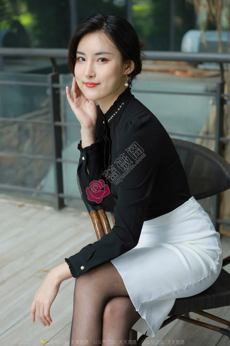 [IESS异思趣向] 2022.05.15 丝享家 1089 小宝 黑丝黑衬衣 [81P-132MB]-蔷薇阁