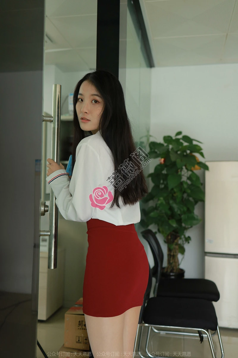 [IESS异思趣向] 2022.06.10 丝享家 1113 婉萍 财务部美女 [92P-126MB]-蔷薇阁