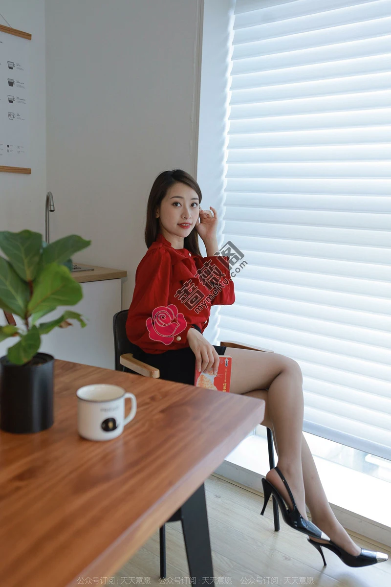 [IESS异思趣向] 2022.09.02 丝享家 1195 小婕 红色暗示 [96P-116MB] - 蔷薇阁-蔷薇阁