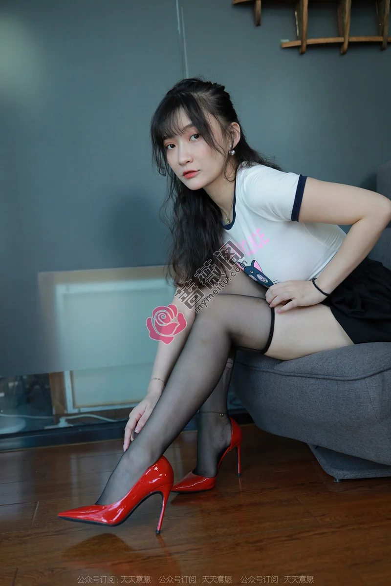 [IESS异思趣向] 2022.09.18 丝享家 1211 秋秋 红黑虾线 [86P-131MB]-蔷薇阁