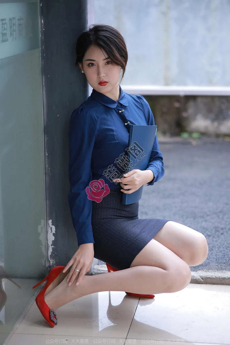 [IESS异思趣向] 2022.11.24 丝享家 1278 小宝 都市女白领 [87P-79MB] - 蔷薇阁-蔷薇阁