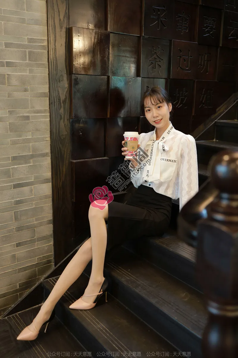 [IESS异思趣向] 2022.01.01 丝享家 981 团团 气质一步裙 [91P-102MB] - 蔷薇阁-蔷薇阁