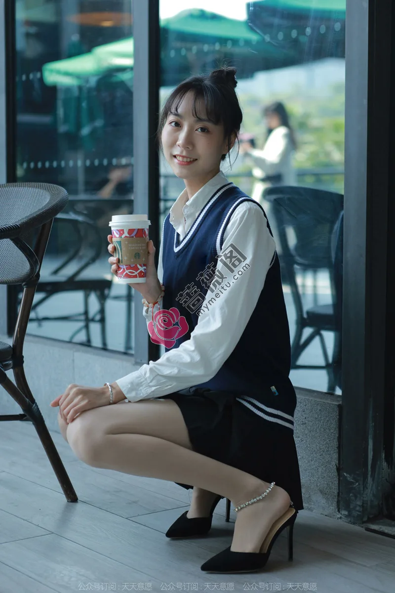 [IESS异思趣向] 2022.01.10 丝享家 985 团团 纯玉学苑装 [94P-94MB]-蔷薇阁