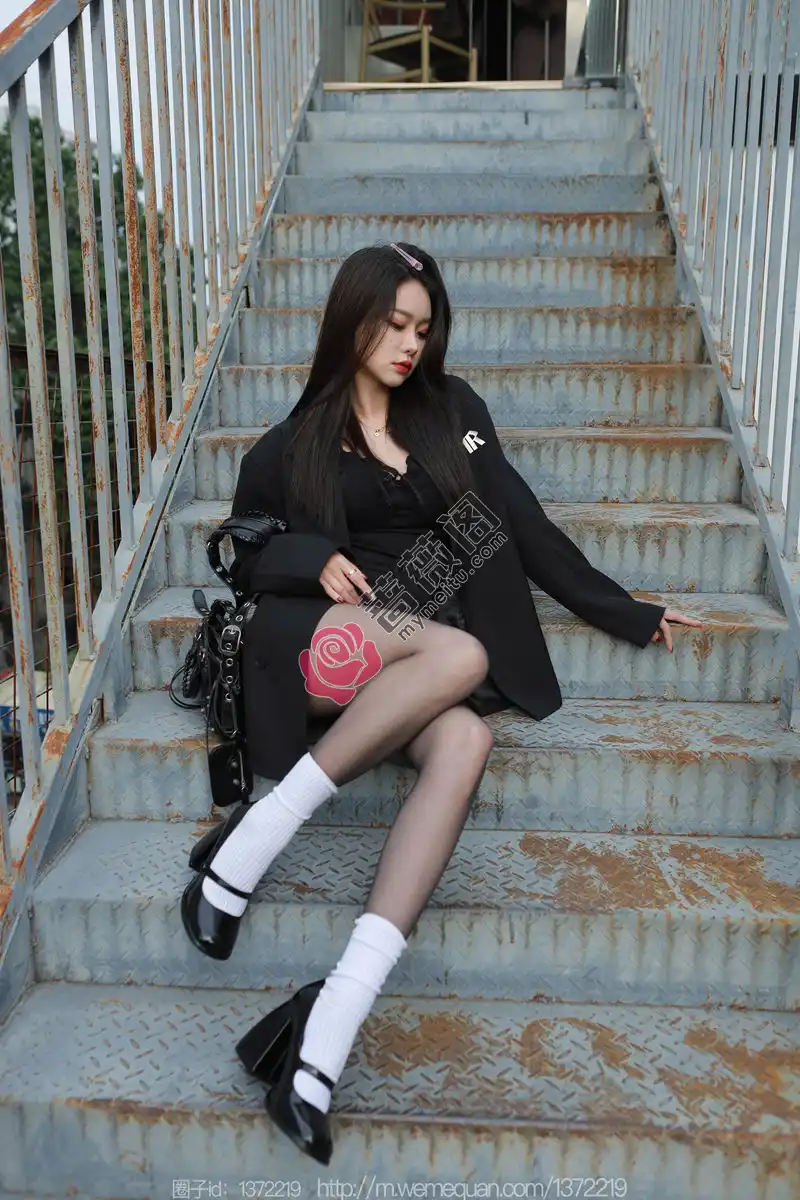 [IESS异思趣向] 2023.01.31 丝享家 1347 佳爷 特辑！收藏！ [87P-97MB] - 蔷薇阁-蔷薇阁