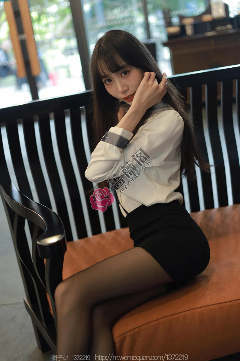 [IESS异思趣向] 2023.02.14 丝享家 1361 团团 美腿下午茶 [93P-98MB] - 蔷薇阁-蔷薇阁