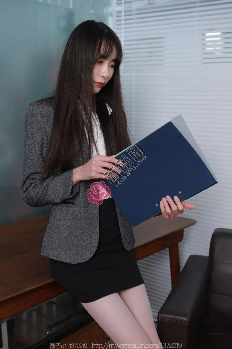 [IESS异思趣向] 2023.03.12 丝享家 1388 团团 黑白灰渐变 [85P-90MB] - 蔷薇阁-蔷薇阁