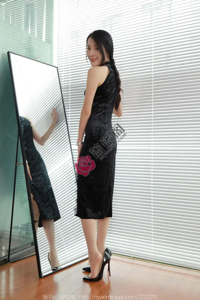 [IESS异思趣向] 2023.03.26 丝享家 1402 婉萍 旗袍俏佳人 [87P-94MB]-蔷薇阁