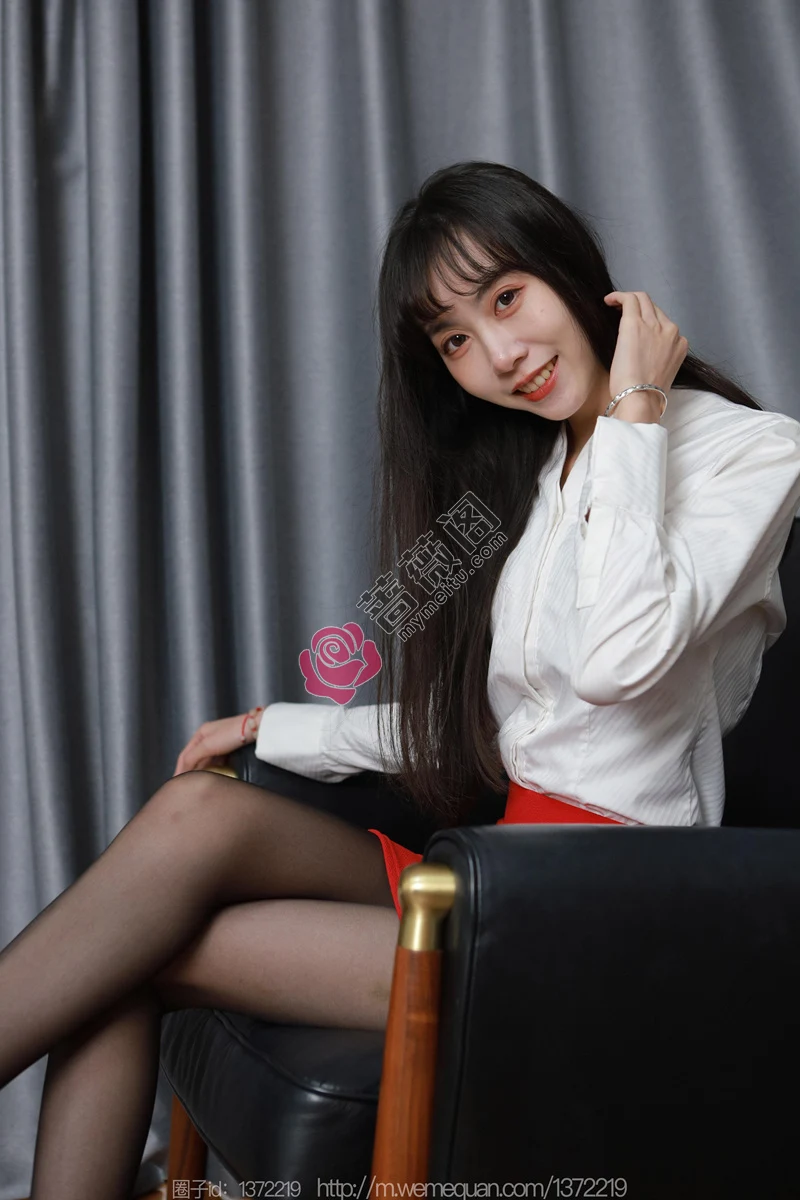 [IESS异思趣向] 2023.03.28 丝享家 1404 团团 纤纤细腿 [80P-96MB] - 蔷薇阁-蔷薇阁