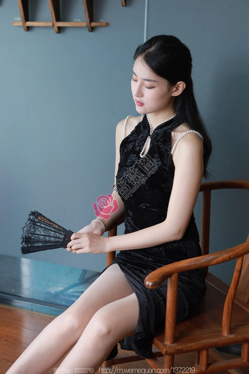 [IESS异思趣向] 2023.04.20 丝享家 1427 小宝 倾国倾城 [89P-94MB] - 蔷薇阁-蔷薇阁