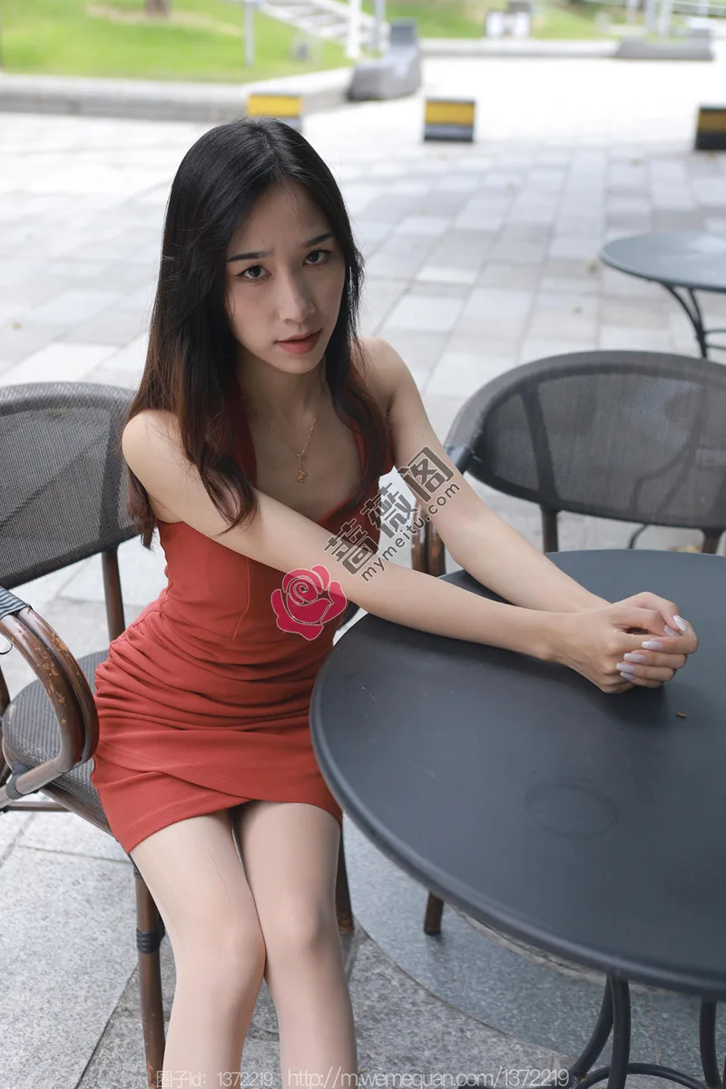 [IESS异思趣向] 2023.07.27 丝享家 1492 美子 街头丽人 [86P-103MB] - 蔷薇阁-蔷薇阁