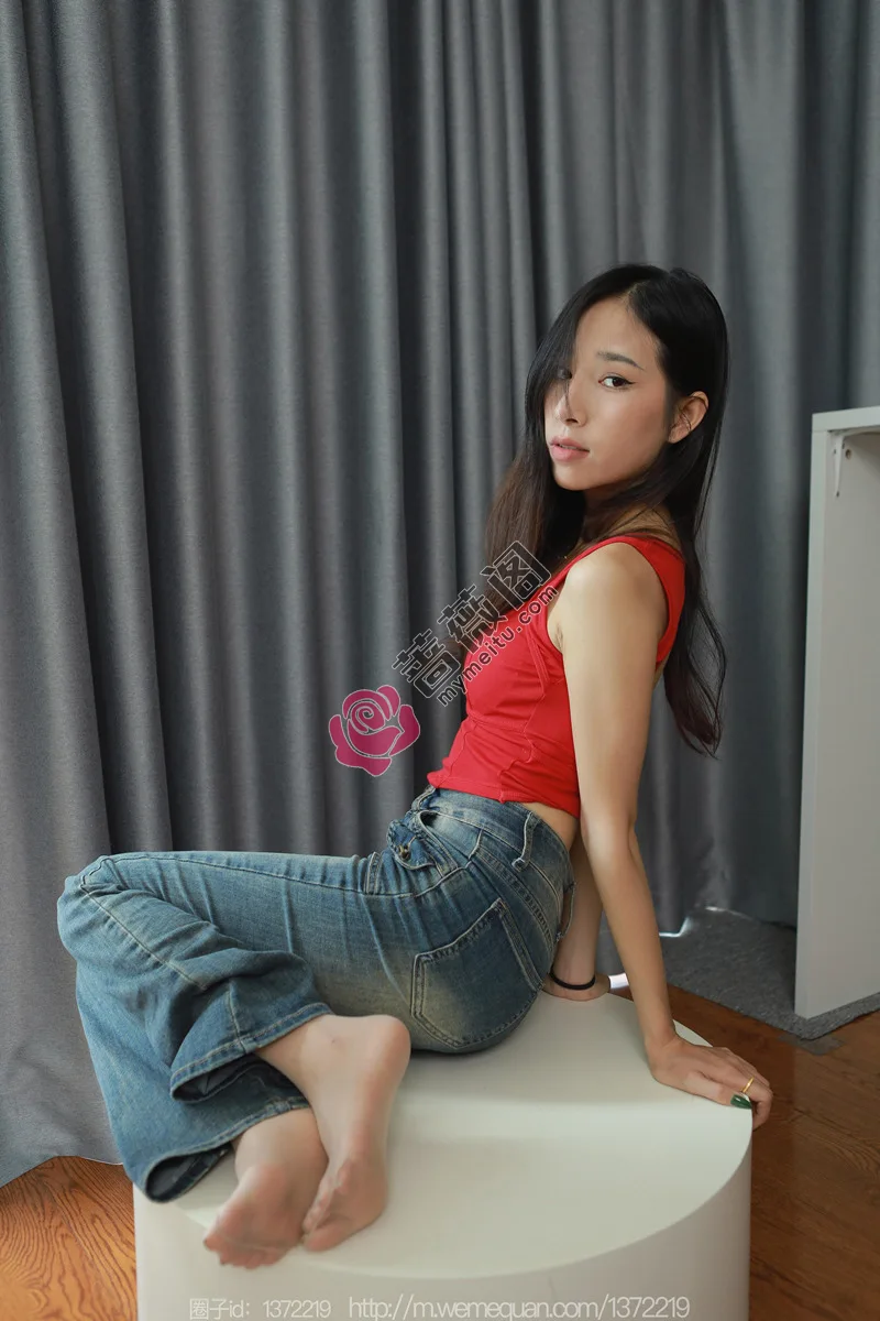 [IESS异思趣向] 2023.08.11 丝享家 1504 美子 牛仔裤里丝 [85P-87MB] - 蔷薇阁-蔷薇阁