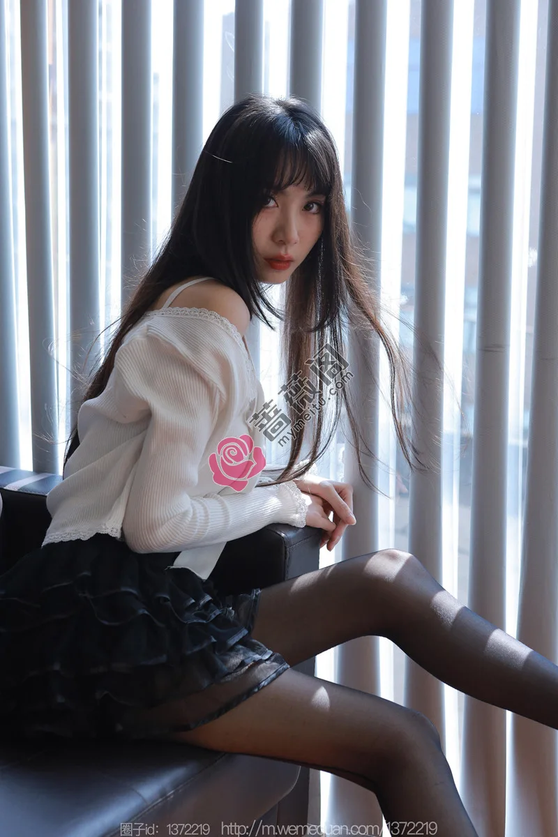 [IESS异思趣向] 2023.09.10 丝享家 1529 团团 美妙后竖线 [81P-93MB] - 蔷薇阁-蔷薇阁