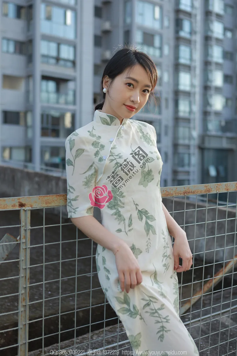 [IESS异思趣向] 2023.11.24 丝享家 1594 小婕 薄如蝉翼 [85P-101MB] - 蔷薇阁-蔷薇阁