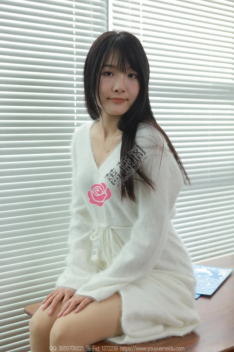 [IESS异思趣向] 2023.11.27 丝享家 1596 婉萍 白月光（上） [72P-66MB]-蔷薇阁